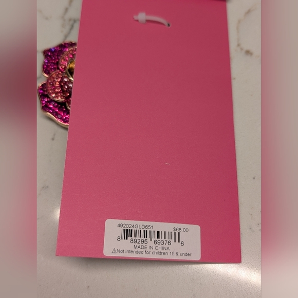 Betsey Johnson Bag Charm Pink Flower NWT - Picture 2 of 6